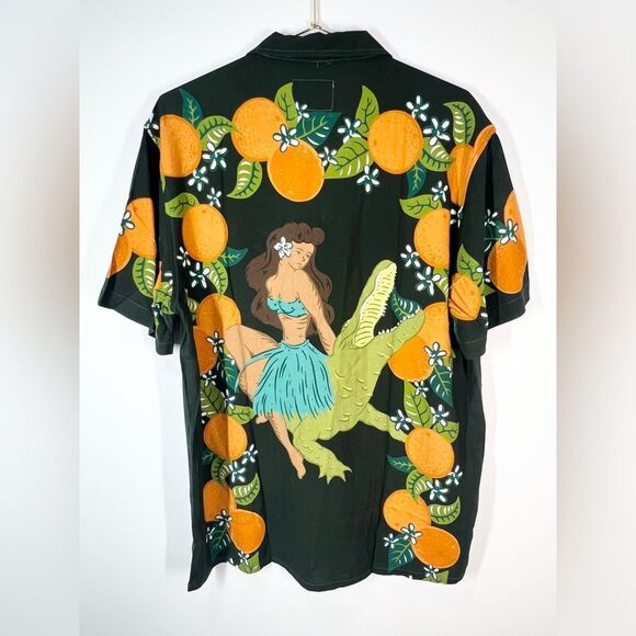 NWT Duvin Tropical Orange Hula Girl and Crocodile Button Up Shirt Medium - Picture 4 of 11